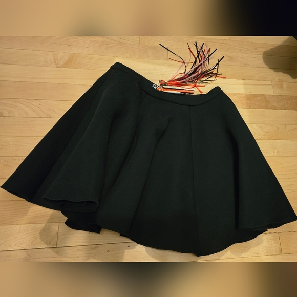 NWT Made in Italy Wool thick black skirt - Picture 3 of 4